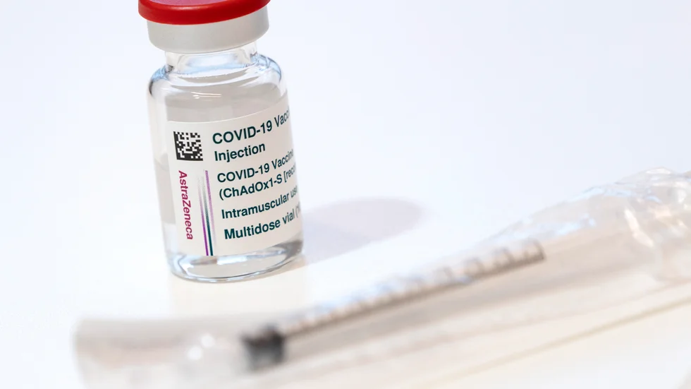 Nya studier pekar på att Astra Zenecas vaccin fungerar bra även för äldre människor.