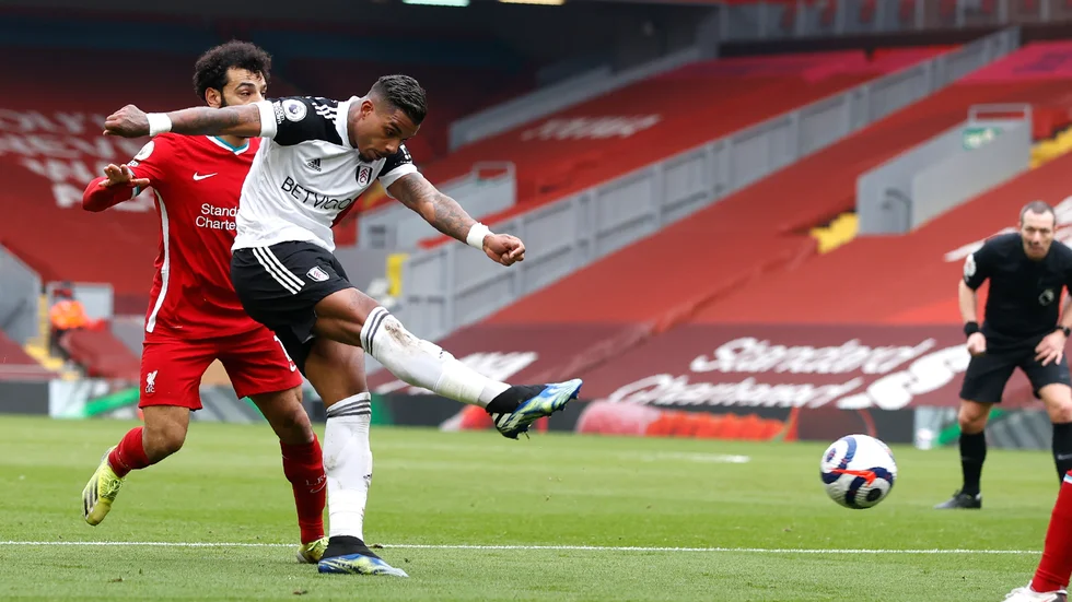 Fulhams Mario Lemina gör segermålet mot Liverpool.