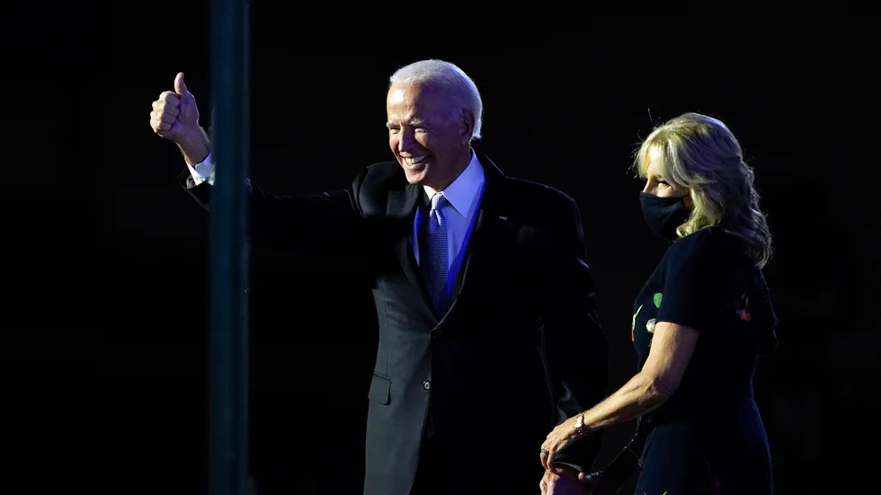 Amerikas nästa president heter med största sannolikhet Joe Biden (demokraterna). Han och frun Jill ”firade” segern i presidentvalet i Wilmington, Delaware.