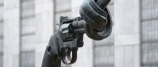 Illegala vapen smälts ned  för att bygga upp freden