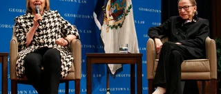 Clinton: Bader Ginsburg banade väg för mig