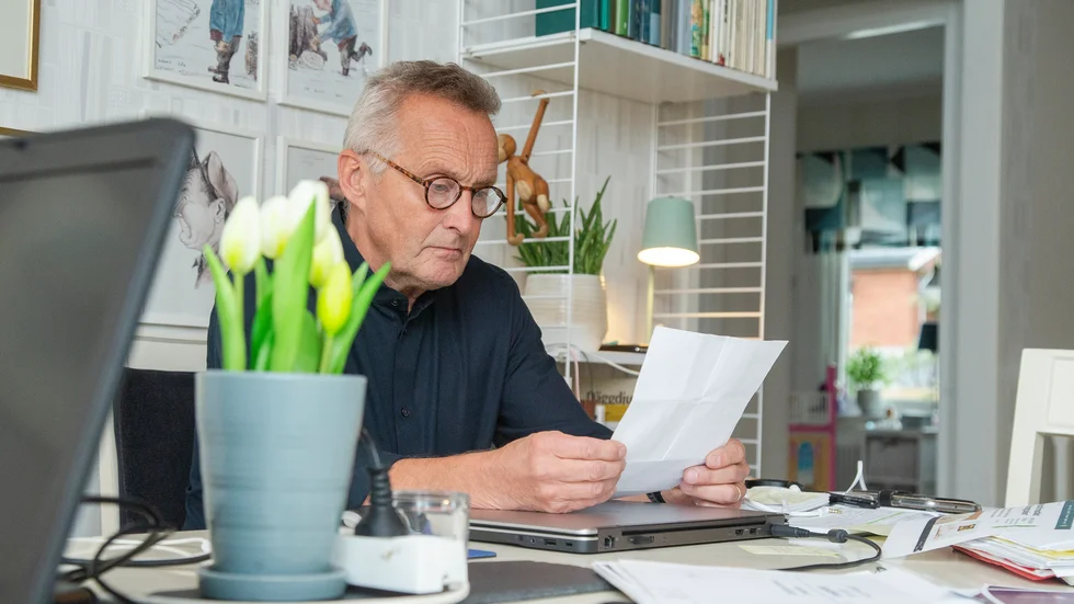 Staffan Lundström, personligt ombud vid socialförvaltningen i Piteå, tycker att det är låg nivå på de fakturor som Hyresgästkassan skickar ut.