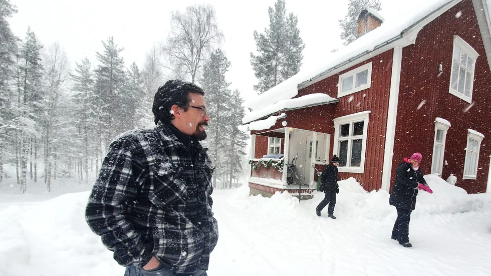 Huset vid Råneälven har funnits i Peter Sundbergs släkt sedan det byggdes i början av 1900-talet. "Jag har varit på jakt efter det här stället i 25 år", säger han med ett leende.