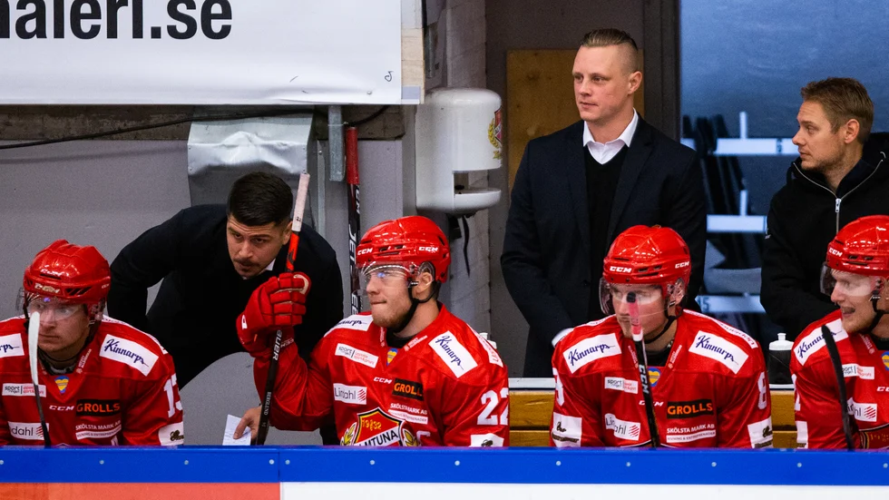 Robert Kimby och hans Almtuna möter AIK hemma i Upplands Bilforum Arena. Det är tredje mötet mellan lagen den här säsongen.
