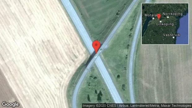 Brinnande fordon stoppar trafiken