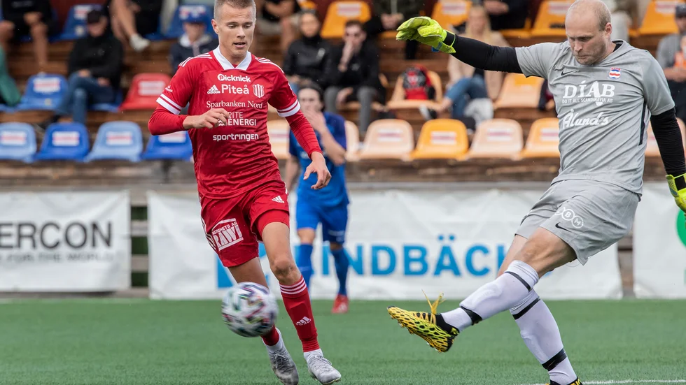 Piteå åkte på säsonges första förlust när man förlorade med 0-1 mot Skellefteå.