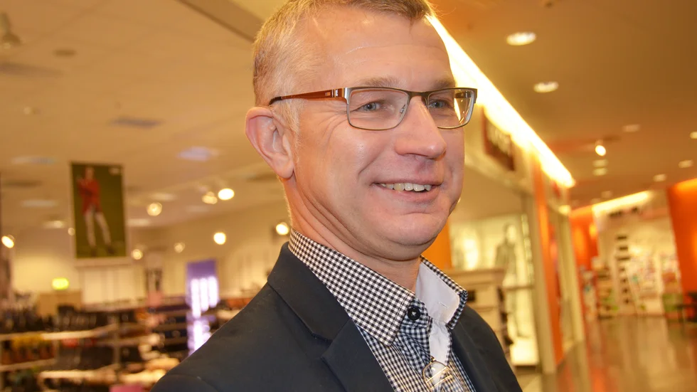 Dan Lindvall berättar att tredje veckan i augusti i år var besökssiffrorna i  gallerian i nivå med samma tid förra året.