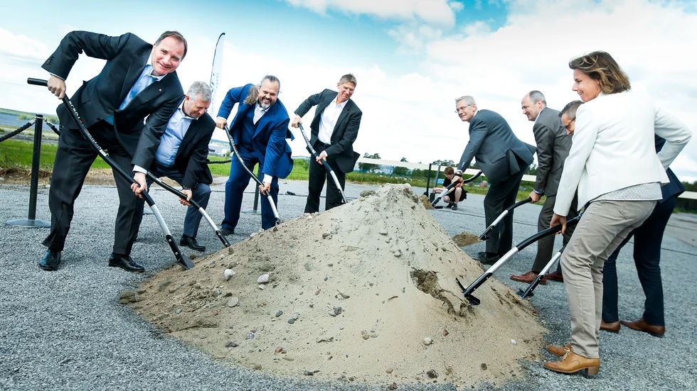 20 juni 2018 tog statsminister Stefan Löfven m fl de första historiska spadtagen på SSAB-området i Luleå. Nu tas nästa steg för Hybrit och arbetet för att utveckla en stålproduktion utan koldioxidutsläpp.