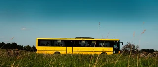Oroväckande om barnen får åka i överfulla bussar