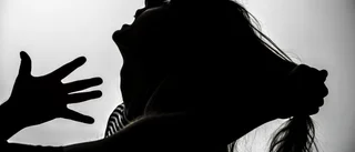 Man misstänks ha slagit sambos huvud mot badkarskant
