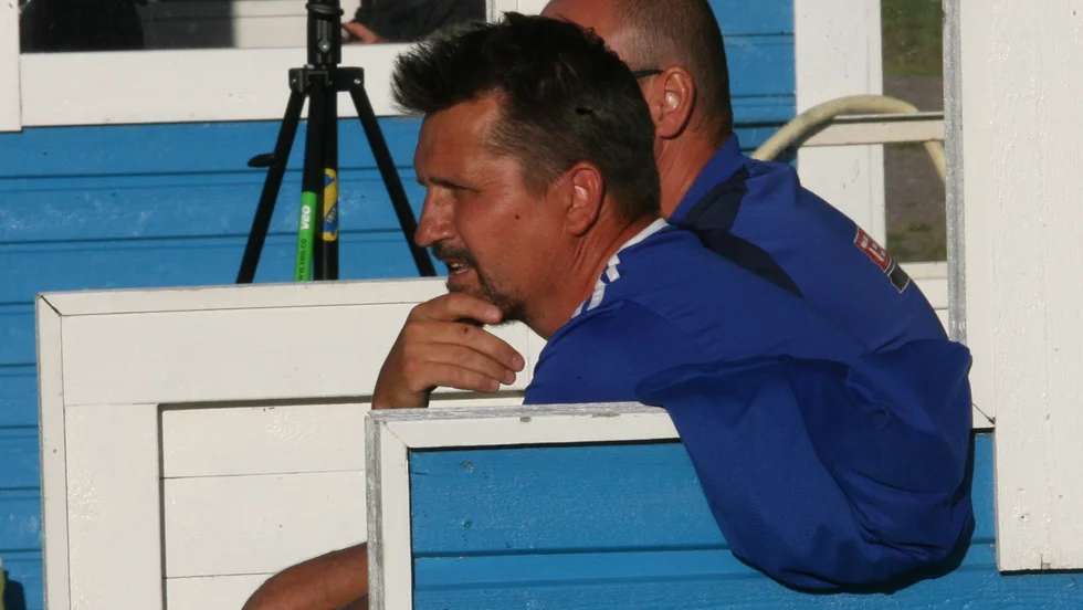 Tränarna Jonas Lönn och Peter Almén kunde coacha fram sitt IFK Motala till en seger mot Linghem borta.
