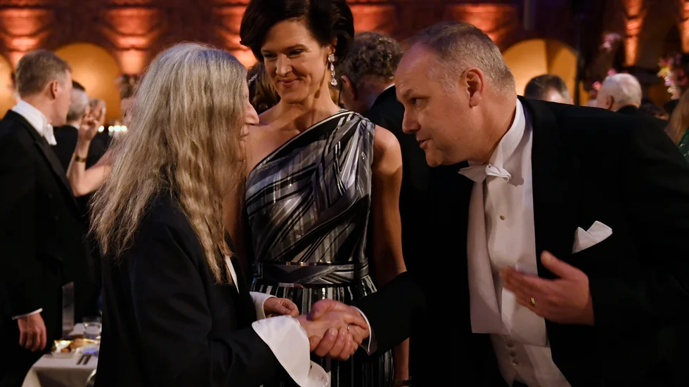 Anna Kinberg Batra (M) och Jonas Sjöstedt (V)