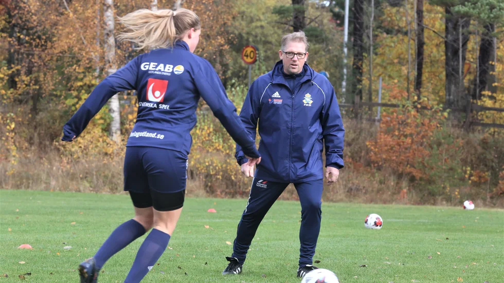 Nye tränaren Fredrik Bägerfeldt blir deltidsanställd av P18.