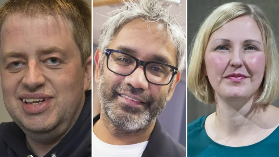Krismöte i stadshuset. Förvaltningsrättens beslut att ínhibera hela förra måndagens kommunfullmäktige ställer politiken inför svåra utmaningar. Från vänster: Per Göransson (SD), Fredrik Hansson (S) och Carina Sammeli S). 