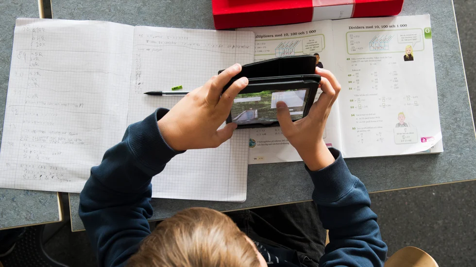 Av smittskyddsskäl borde kommunen skjutit upp terminens skolstart, anser insändarskribenten.