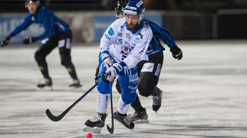 Jonas Enander kämpade och slet. Men någon seger fick varken han eller IFK glädjas över i Uppsala.
