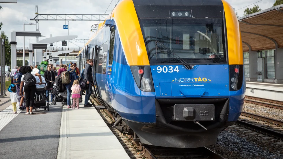 Tre kommuner ska inventera hur kommande stationsorter ska drivas framåt för Norrbotniabanan.