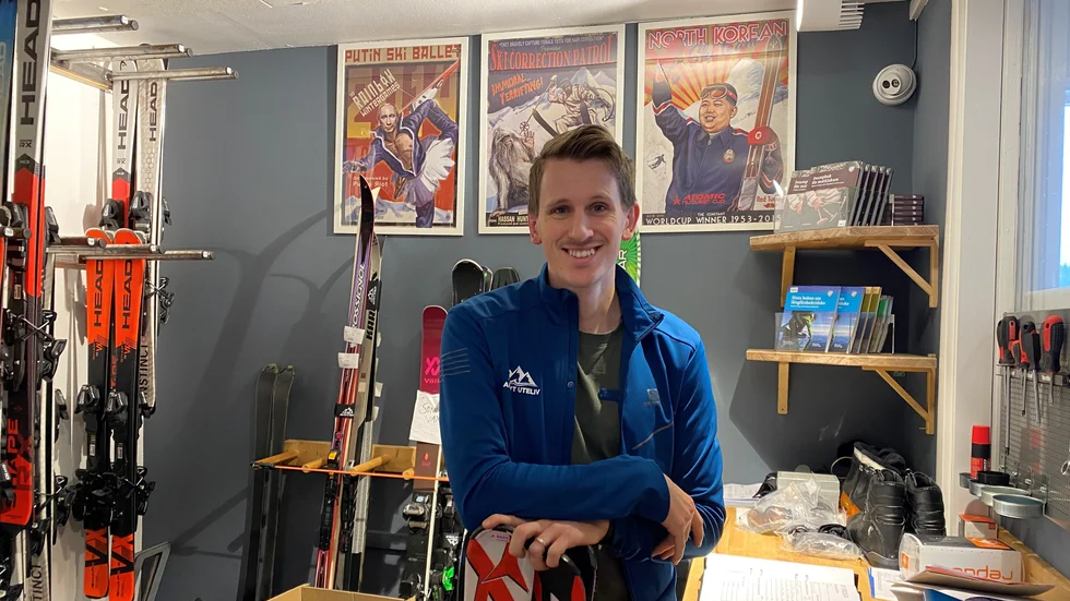 David Ekstedt hyr ut skidutrustning i Sunnerstabacken. Aktivt uteliv.