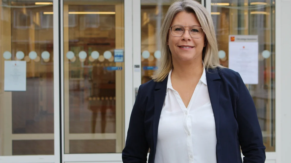 "En förlust". Det säger direktionsordförande Annicki Oscarsson (KD) om att förbundsdirektören Mattias Robertsson Bly lämnar Itsam.