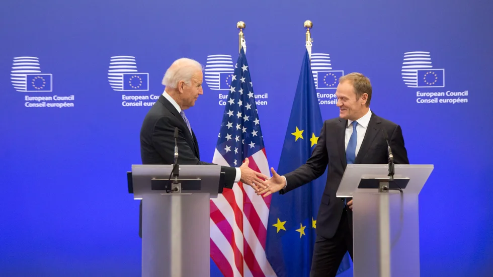 USA:s dåvarande vicepresident Joe Biden på besök i Bryssel hos EU:s förre permanente rådsordförande Donald Tusk i februari 2015. Arkivfoto.