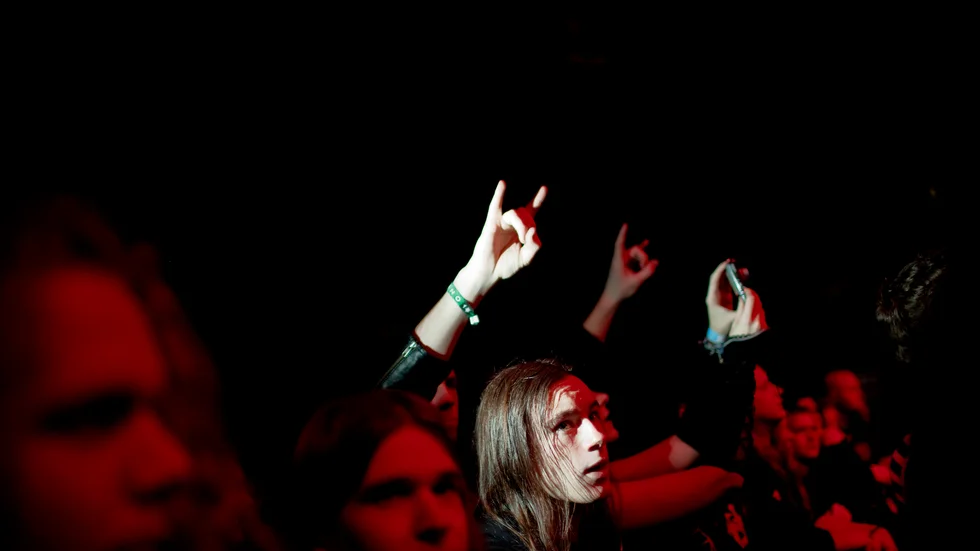 I dokumentären "Helvete - historien om norsk Black Metal" skildras musikerna i ökända Mayhem. 