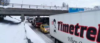 Trafikstockning i centrala Skellefteå – köer på E4 