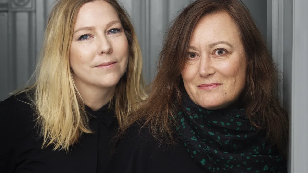 Anna Hellsten och Annina Rabe bjuder på både roliga och vemodiga matminnen – och massor av recept.
