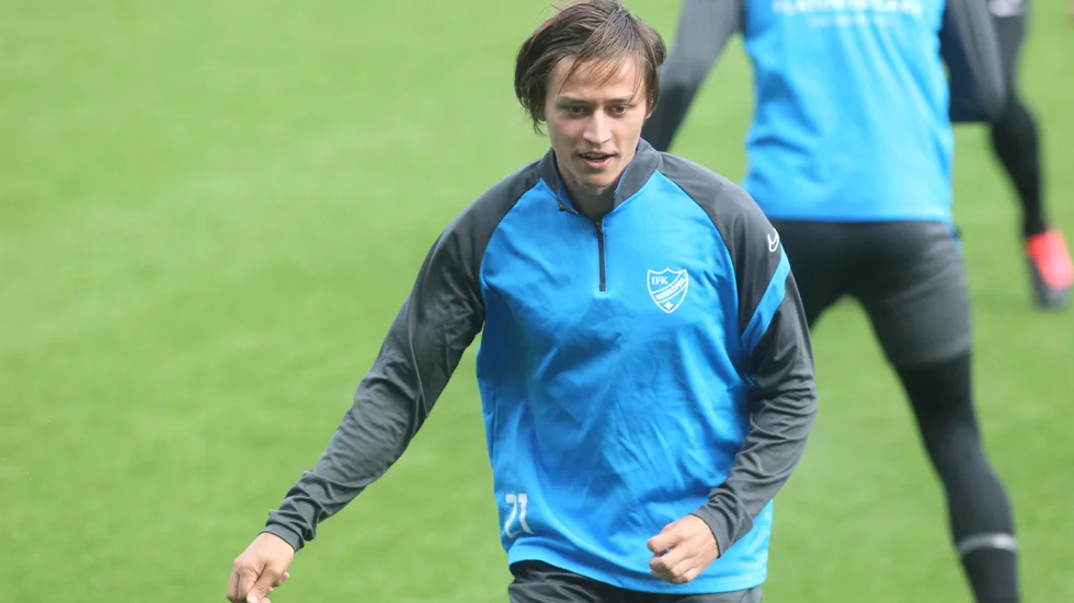 Simon Thern är inställd på fullfölja kontraktet med IFK Norrköping men vill sedan helst av allt utomlands. 