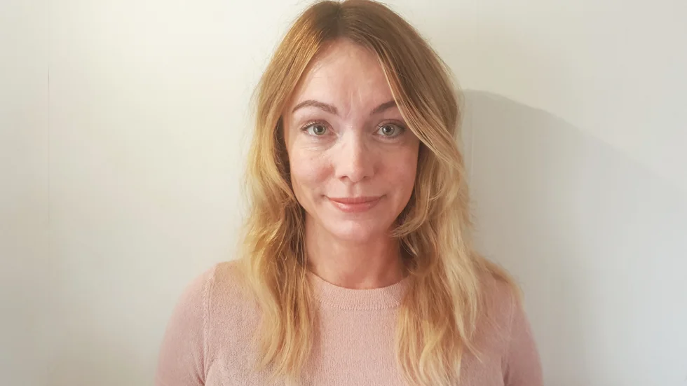 Sara Johansson har skrivit "Fötterna på jorden".