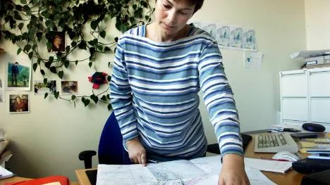 I fredags stoppade Christina Dahnér, LKAB, gråbergstippningen i Kaptensgropen på grund av att bergrörelserna hade ökat och att lastbilarna som kör gråberg till Kaptensgropen passerar ovanför Fabianhålet. Men eftersom aktiviteten nu har avtagit kommer troligen gråbergstippningen att återupptas i dag.FOTO: Hans Sternlund