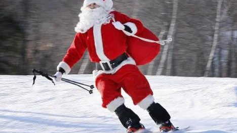 Tomten är på väg med nya paket. Men alla julklappar har inte blivit lyckade, konstaterar NSD:s helgkrönikör Peter Swedenmark.