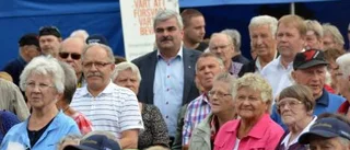 En murken ek & tre miljoner julgranar