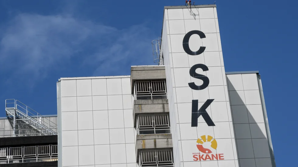 En kvinna i 60-årsåldern ska av okänd anledning ha avlägsnat en kateter och sedan avlidit. Arkivbild.