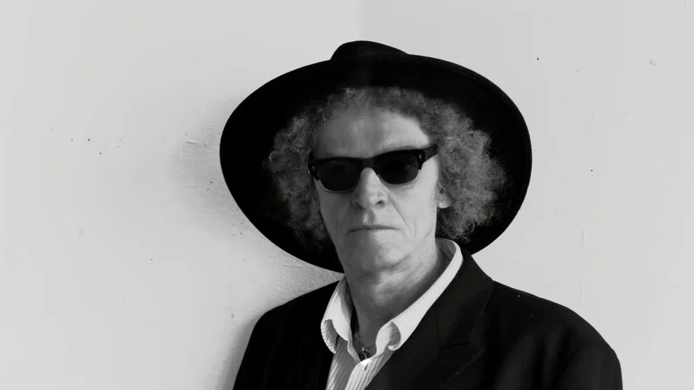Poeten Bruno K Öijer är född och uppvuxen i Linköping.