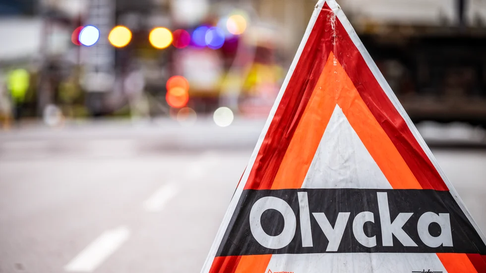 Förra året vårdades cirka 7|100 personer till följd av trafikolyckor - det lägsta antalet på över 20 år.