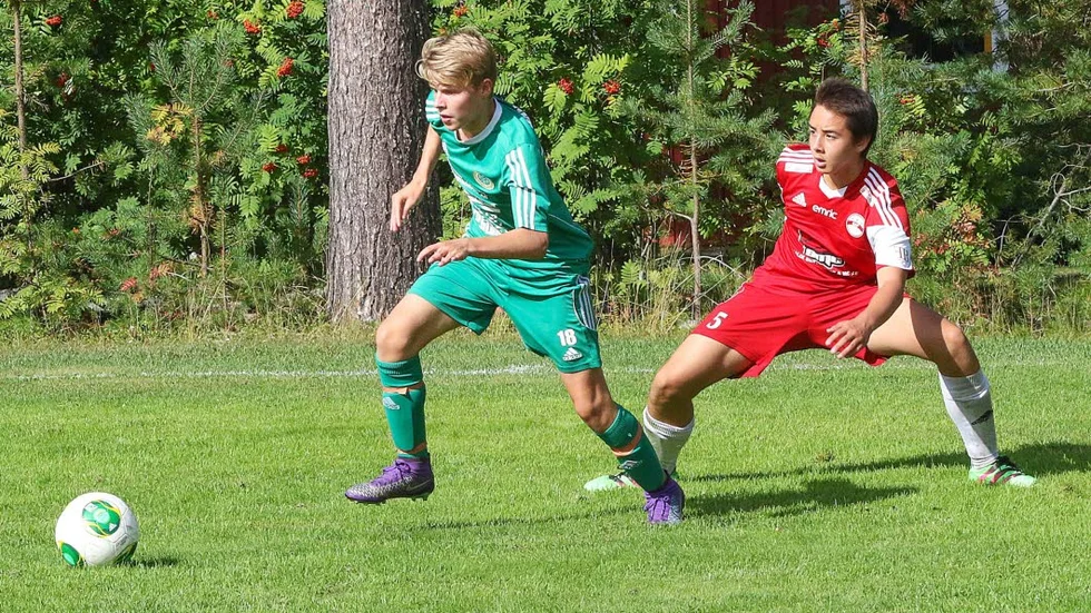Matchvinnaren. Noah Winroth fick hoppa in som målvakt och räddade segern i straffläggningen.