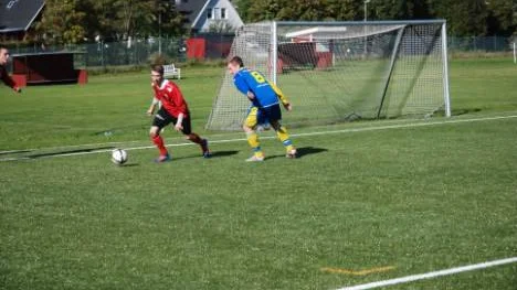 Det vimlar av lovande spelare i Sävast men fyran är tuff för det unga laget. Simon Sundström Svanberg svarade för tröstmålet mot Ohtana/Aapua.