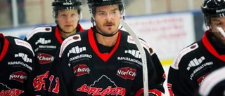 Gjorde två mål - nu jagas han av Örebro