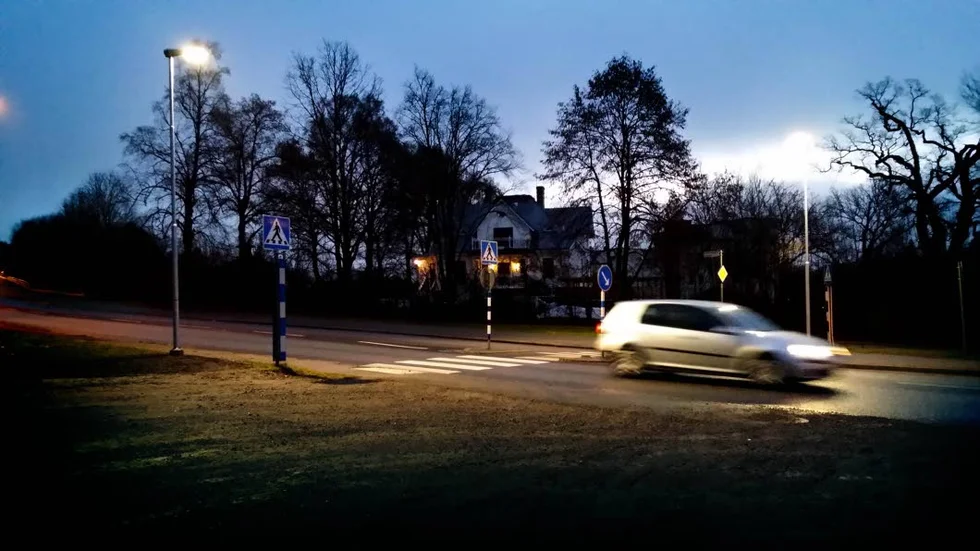 Höstljus. Det blir ljusare och säkrare på Mjölbys övergångsställen.
