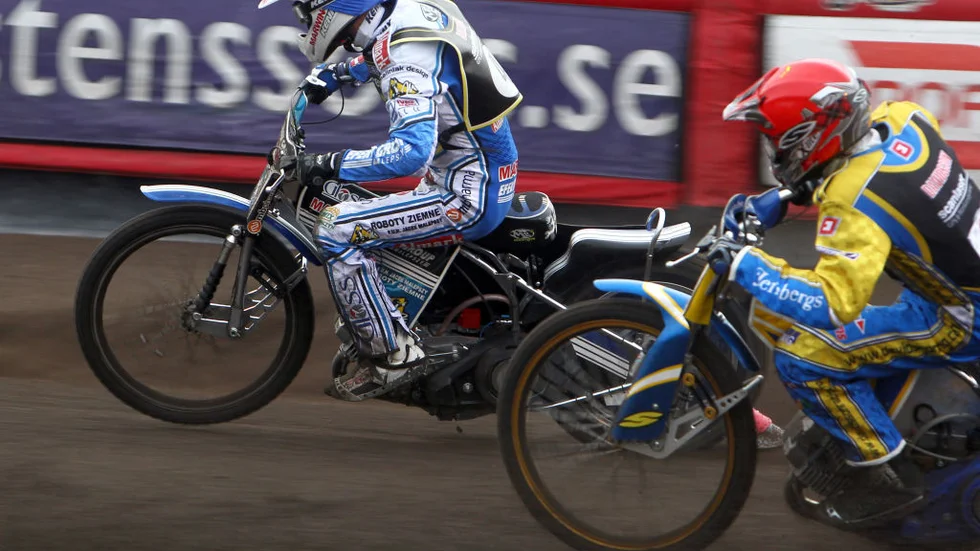 Piraterna Damian Balinski och Jonas Davidsson hoppas på en ny seger mot Västervik i kväll.
