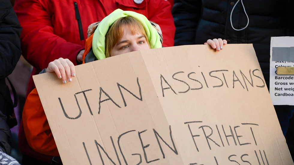 Tack vare att Liberalerna tog strid för att införa LSS och rätten till personlig assistans fick även personer med omfattande funktionsnedsättningar möjlighet att själva bestämma över sitt eget liv. I år firar vi att LSS har funnits i 30 år, skriver Malin Danielsson och Camilla Cederlöf.