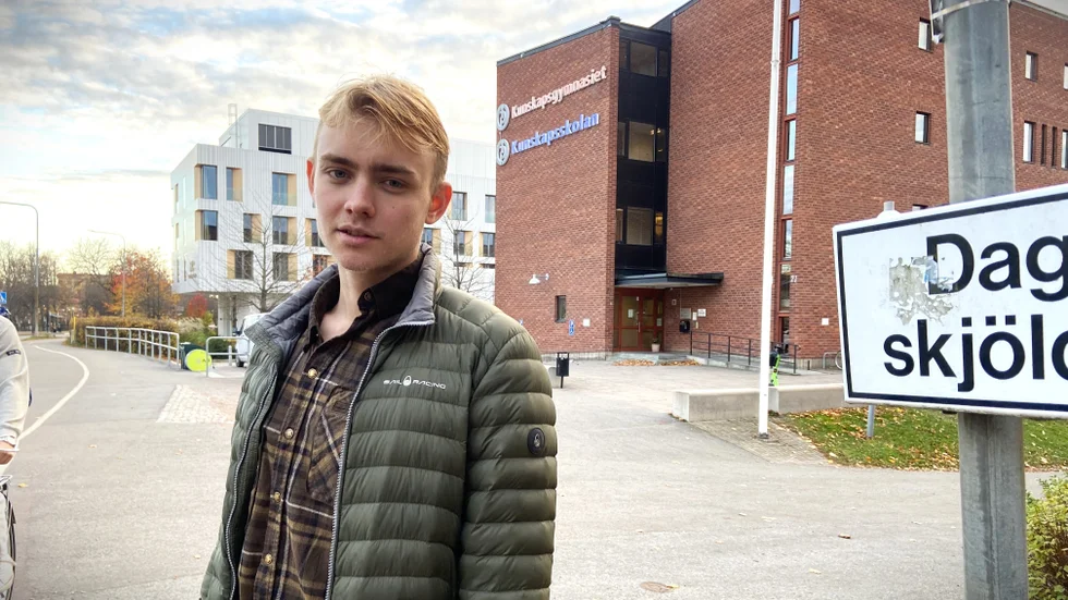 "Om inte skolan får stopp på sextrakasserierna lyckas man ju inte upprätthålla en trygg skolmiljö, vilket de får pengar för att ha", säger Albin Bolund.