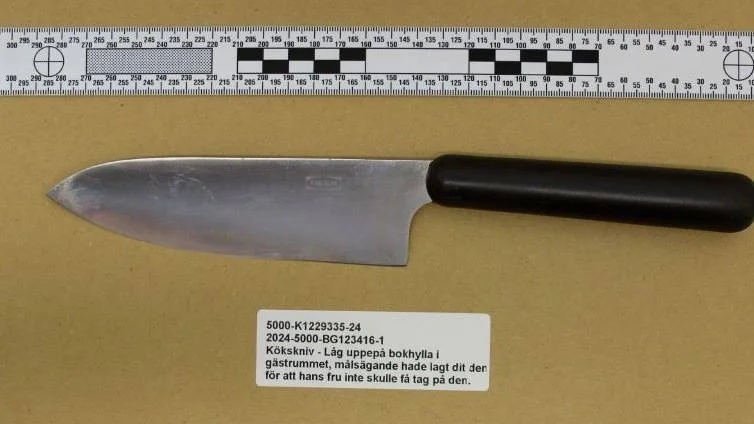 Kniven som kvinnan använde under mordförsöket. 