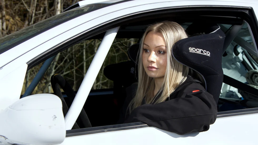 Alice Liwell ser fram emot att få delta i Race Apprentice 2025. "Att jag ska få göra det här ihop med två andra unga tjejer som också vill komma långt tycker jag är jättekul."