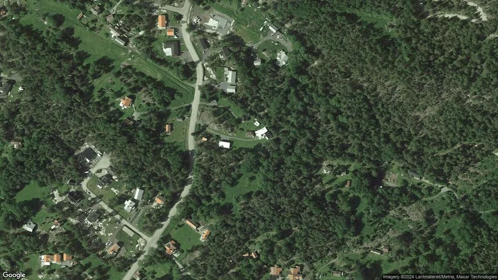 Området kring Kavaröbrovägen 13
