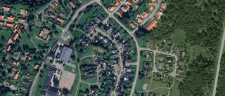 166 kvadratmeter stort kedjehus i Vattholma får nya ägare