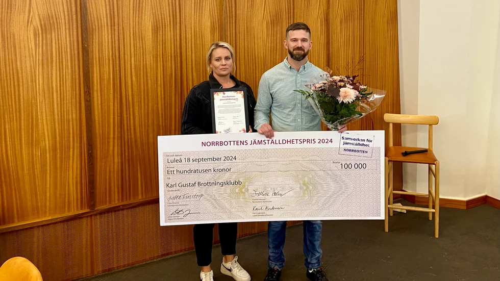 Jenny Hjorth-Rova och Emil Rolfs är tränare i Karl Gustaf Brottningsklubb, årets pristagare av Norrbottens jämställdhetspris. Övertorneåklubben har genom ett aktivt arbete ökat antalet tjejer i verksamheten och fått många att fortsätta med brottning.