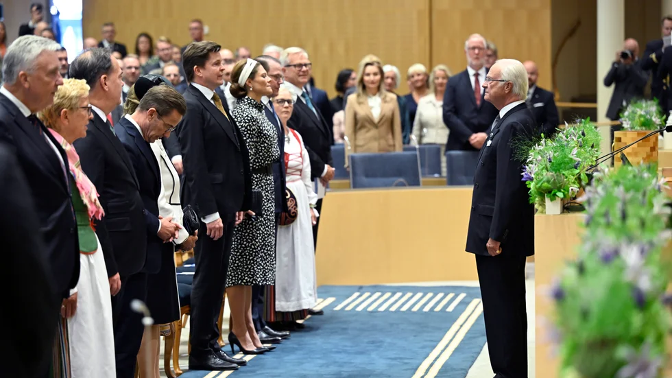 Kung Carl Gustaf förklarar riksmötet öppnat. 