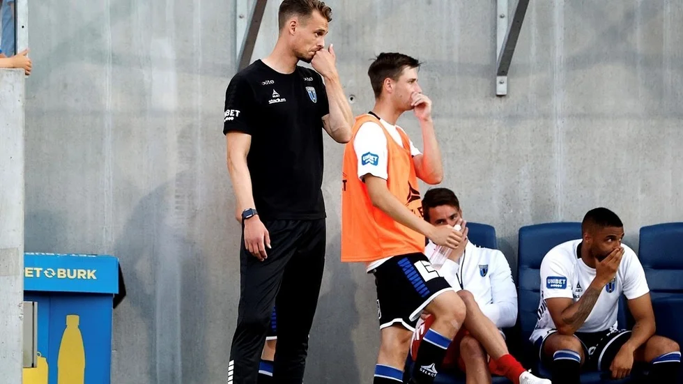 Daniel Bäckström har flera bortfall i spelartruppen.