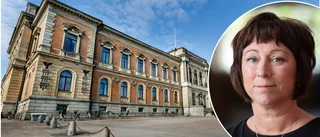 Studenter hotar och trakasserar lärare • "Problemet är stort"  ✓  Fysiskt våld  ✓  Hatmejl 